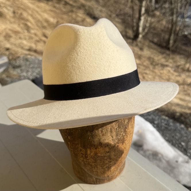 Hovedbilde Bogart hatt krem hvit