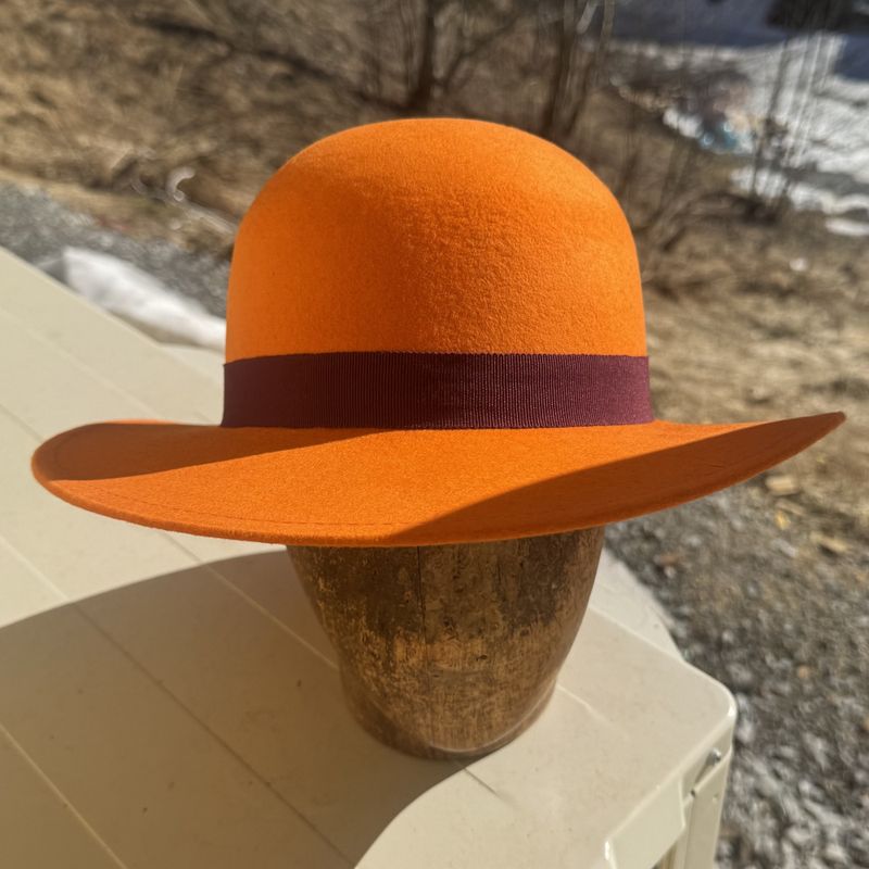 Rund pull hatt orange